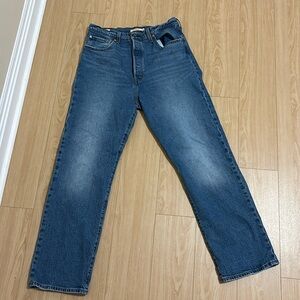 NEVER WORN Levi’s Ribcage Full Length Straight Jeans